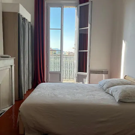 - Centre 3 Chambres 6 Personnes 4eme Etage Escalier - Sebastien Claire Apartment Hyeres